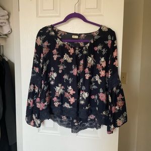 Hollister Flowy Top